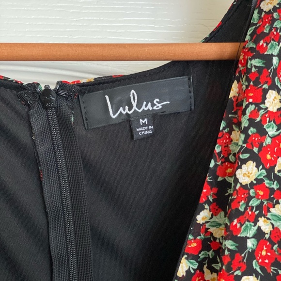 Lulu’s Floral dress - Picture 3 of 5